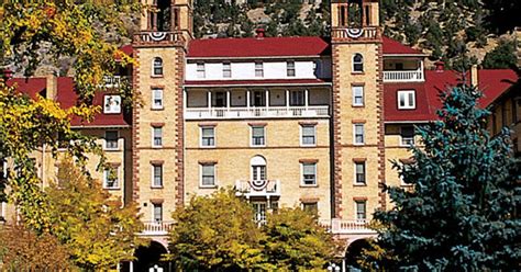 Glenwood Hot Springs buying Hotel Colorado