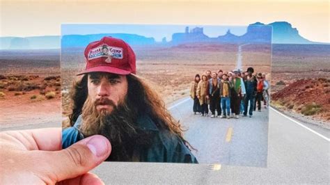 These guys recreated scenes from Forrest Gump’s run across America ...