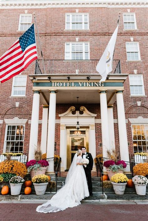Kristin and Greg's elegant Hotel Viking Wedding | Viking wedding, Newport wedding, Viking hotel