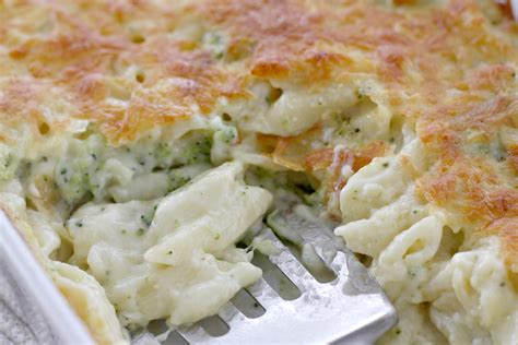 Cheese and Broccoli Pasta Bake - Makes, Bakes and Decor