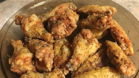 Easy Lemon Pepper Chicken Wings Recipe - Allrecipes.com