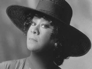 Ruth Brown biography, birth date, birth place and pictures