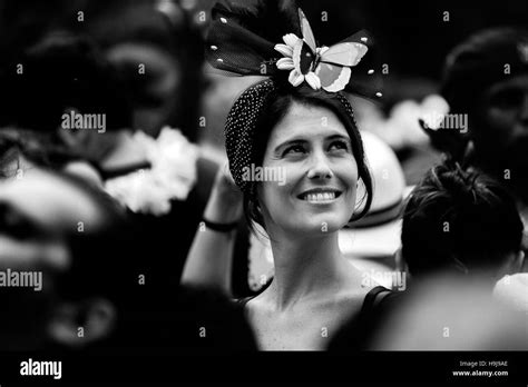 Carnaval de barrio Imágenes de stock en blanco y negro - Alamy