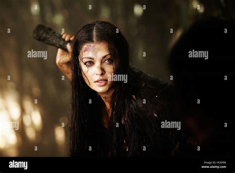 RAAVAN, Aishwarya Rai, 2010. ©Reliance Big Pictures/Courtesy Everett Collection Stock Photo - Alamy