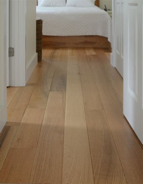 Red Oak Flooring - Hardwood Wide Plank - VT Plank Flooring