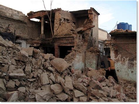 Afghanistan earthquake death toll nears 300 — Earth Changes — Sott.net