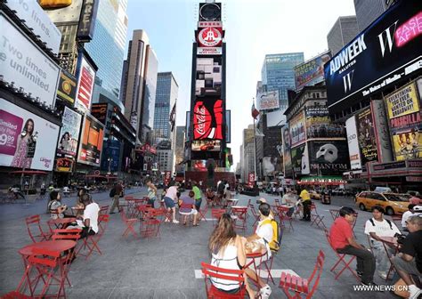 Xinhua News Agency Launches Mega Billboard On Times Square ...