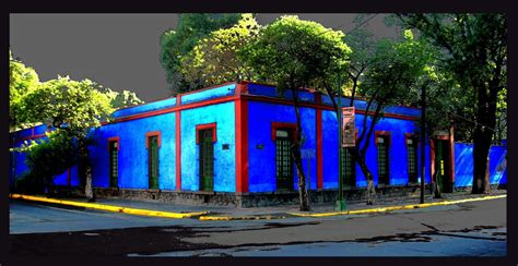 La Casa Azul it the museum of Frida Kahlo Diego Rivera, Mexican Decor, Mexican Folk Art, House ...