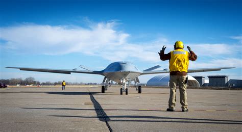 Boeing lands contract for air-refueling drones and chance of bigger deal | St. Louis Public Radio