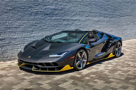 Lamborghini Centenario Roadster Guide & History | LamboCARS.com