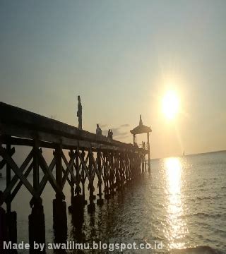 Foto Keindahan Sunset Di Dermaga