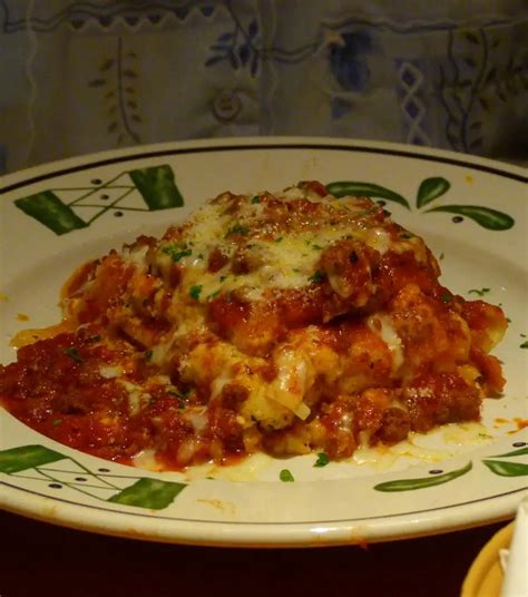 Olive Garden Breadstick Lasagna Recipe - Olive Garden Recipes