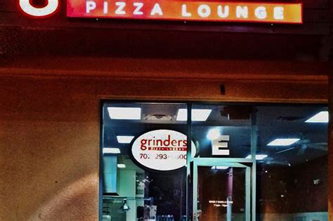 Grinders Pizza Lounge Serving Up East Coast Style - Eater Vegas