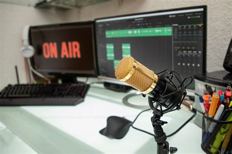 Premium Photo | Professional microphone on work table for podcast ...