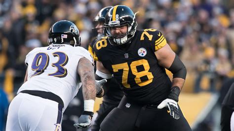 Steelers News 7/19: Alejandro Villanueva could be a training camp holdout - Behind the Steel Curtain