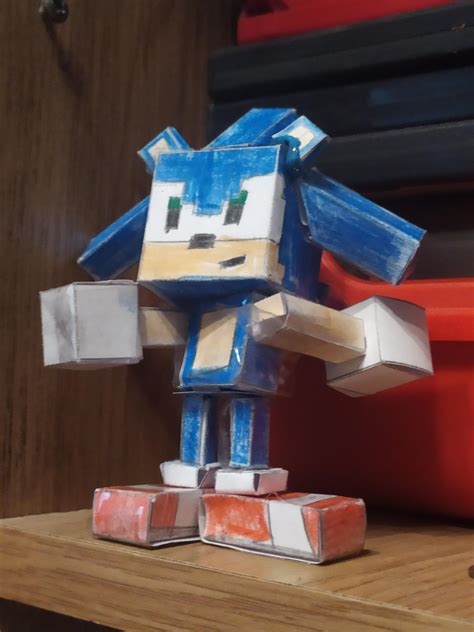 Minecraft Papercraft Sonic