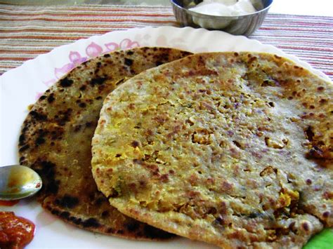 Gobi paratha (indian bread with spicy cauliflower filling) - Recipe Petitchef