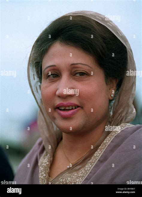 BEGUM KHALEDA ZIA PRIME MINISTER OF BANGLADESH 03 November 1991 Stock ...