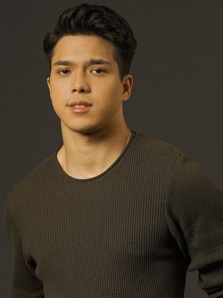 Elmo Magalona - StarMagic