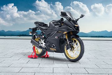 Yamaha R15 Black New Model