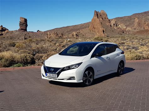 First Drive Nissan Leaf: a serious Re-Leaf | Fleet Europe