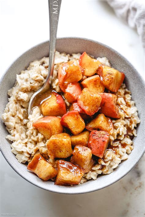 Cinnamon Apple Oatmeal Recipe – Apple Stovetop Oatmeal Recipe — Eatwell101