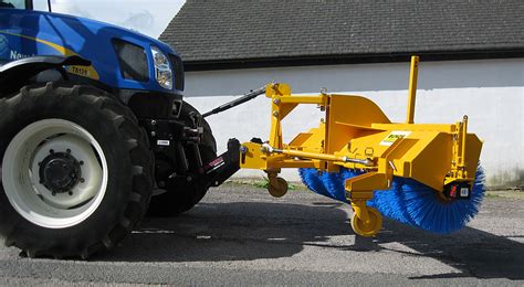 Mounted Hydraulic Sweeper - front or rear of a tractor - Boschung Group