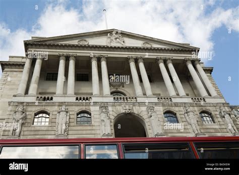 The Bank of England building, London, uk Stock Photo - Alamy