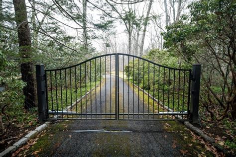 Metal Driveway Gates | Tri State Gate