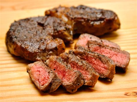 How to Grill a Perfect Steak: 9 Steps (with Pictures)