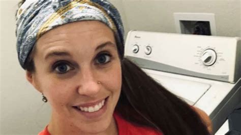 Jill Duggar shares selfie with Derick Dillard, comments ask him not to ...