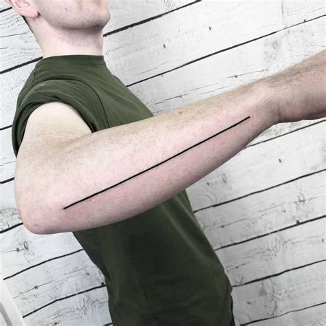 Straight line tattoo by Wagner Basei - Tattoogrid.net