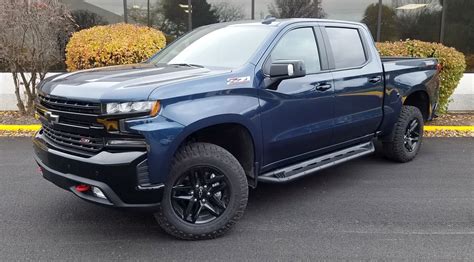 Test Drive: 2019 Chevrolet Silverado LT Trail Boss | The Daily Drive | Consumer Guide®