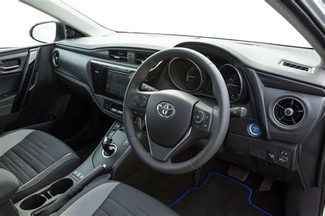 Auris Hybrid Interior (2015 - 2016) - Toyota Media Site