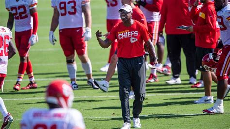 KC Chiefs lose cornerbacks coach Sam Madison to Dolphins job | Belleville News-Democrat