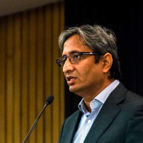 Ravish Kumar (Anchor) Wiki, Biography, Age, Family, NDTV, Images ...