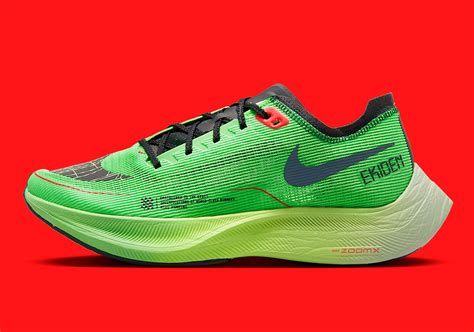 Nike’s ZoomX VaporFly NEXT% 2 “EKIDEN” Presented In Grinch-Like Colors | LaptrinhX / News