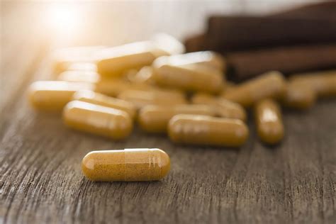 If You Take These Supplements, You Could Be at Risk of Developing Lung Cancer | Reader's Digest