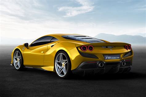 Ferrari F8 Tributo Looks Sleek in Real-Life Photos - autoevolution