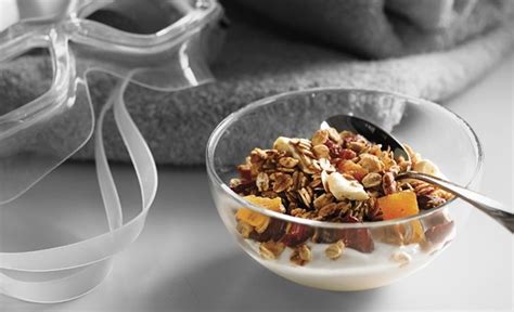 MAPLE GRANOLA RECIPE | Breedon's Maple Syrup