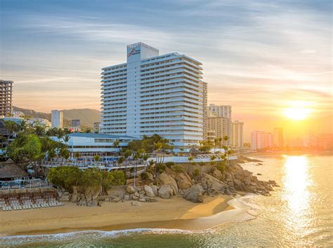 FIESTA AMERICANA ACAPULCO VILLAS $68 ($̶1̶1̶4̶) - Prices & Hotel ...