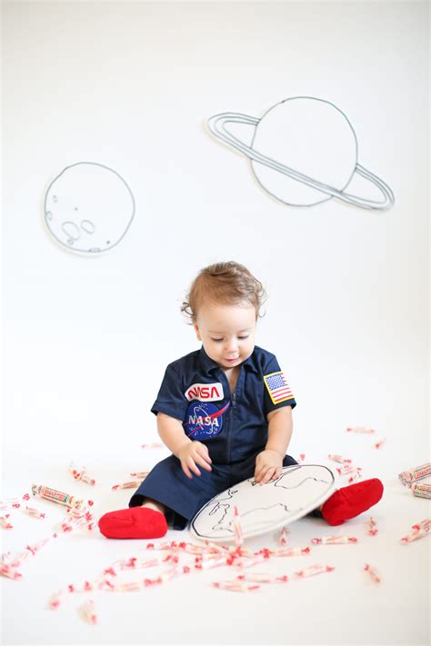 Make a Baby Astronaut Costume for Halloween » Lovely Indeed