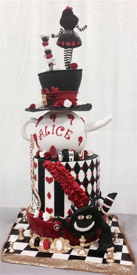 1000+ images about Wonderland Cakes on Pinterest | Alice in wonderland cakes, Mad hatter cake ...