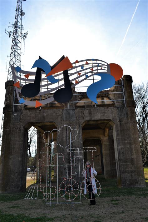 Otis Redding monument #macon #georgia #roadsideamerica #sittingonthedockofthebay | Worldwide ...