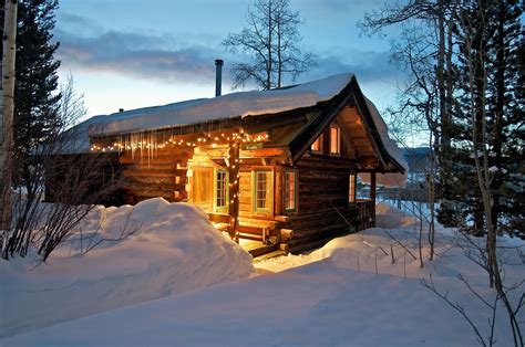 All-inclusive Colorado Winter Vacations | Rustic cabin, Winter lodge, Luxury cottage