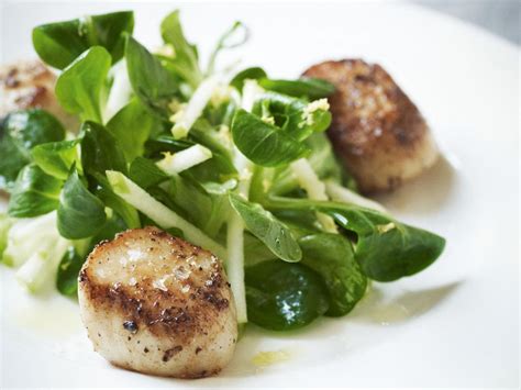 Pan-Fried Scallops with Crunchy Apple Salad Recipe | Gordon Ramsay