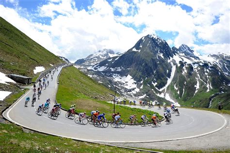 Le Tour débute aux Pyrénées