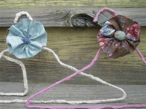 Marvelously Messy : Yarn Covered Hanger Craft