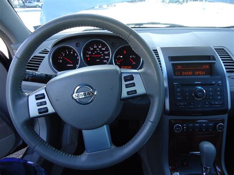 2008 Nissan maxima interior specs