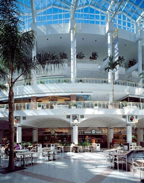 48 vintage malls that were so cool, you'll want to hop in a time ...